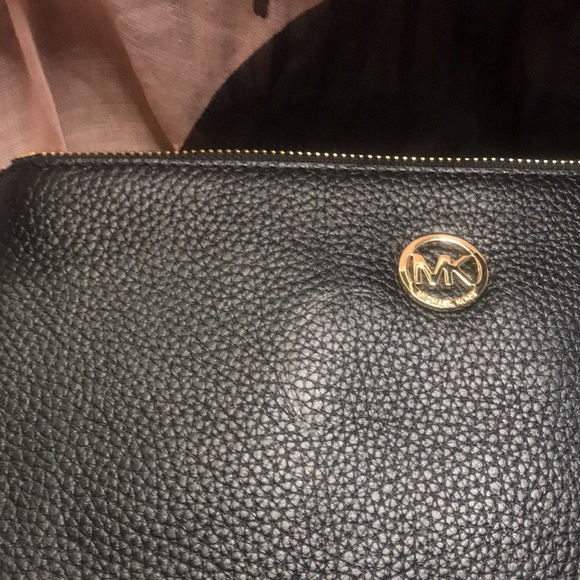 Michael Kors black wristlet - Picture 11 of 11